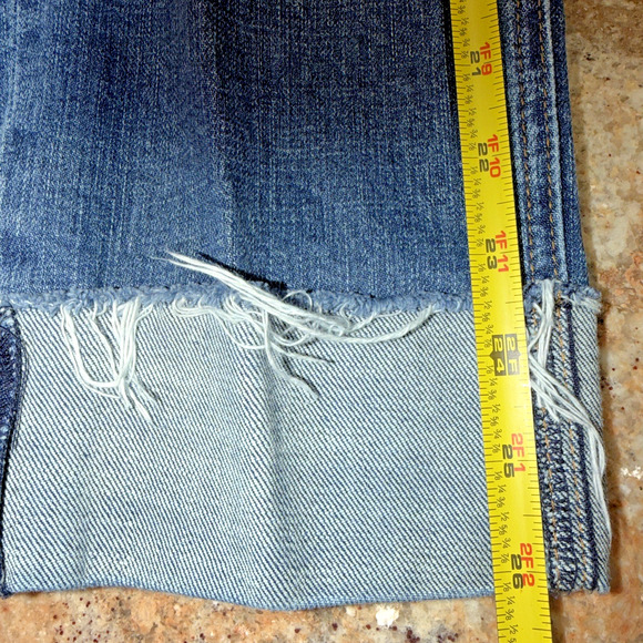 KUT From The Kloth Catherine Boyfriend Jeans Size 6 Dark Wash Distressed Cuffed - Picture 6 of 9